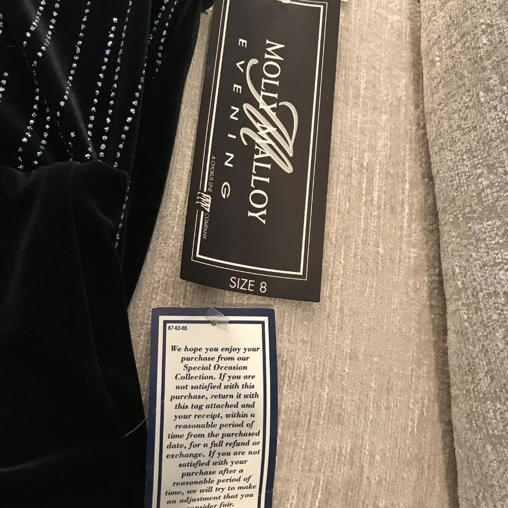 Black Evening Gown by Molly Malloy NWT. - Picture 7 of 7